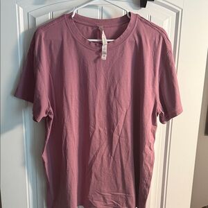 lululemon athletica Mauve Short Sleeve Tee, great condition
